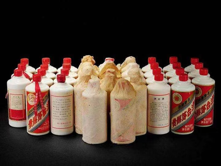 大英东营广饶回收50年茅台礼盒价格哪里回收(附近上门回收茅台酒）?